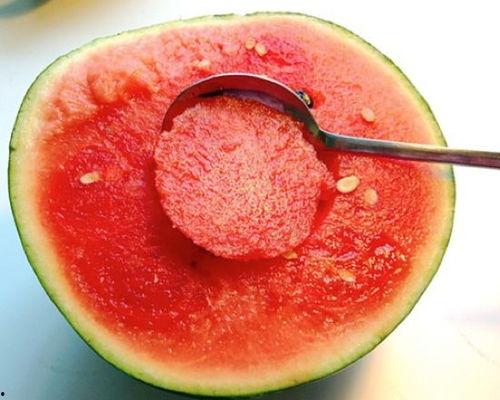 小碗吃瓜账号,揭秘娱乐圈幕后故事，带你领略明星真实生活