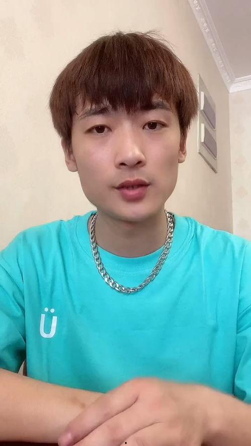 吃瓜的季节搞笑视频,搞笑视频带你笑翻天