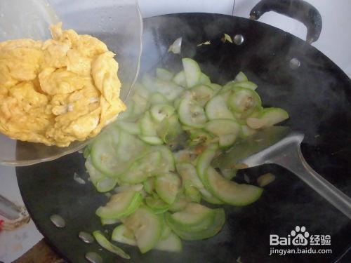 搞笑吃角瓜视频,解锁夏日欢乐新姿势