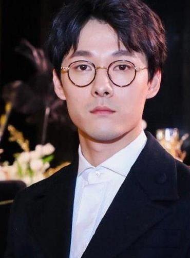 明星吃刀郎瓜,刀郎瓜成新宠，美食与娱乐的跨界碰撞