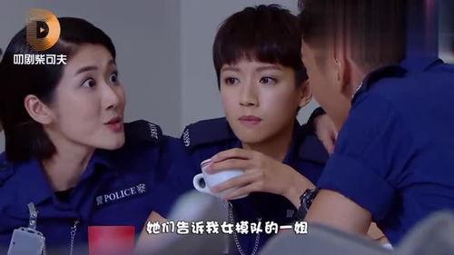 特警吃瓜的视频,揭秘军营里的休闲时光